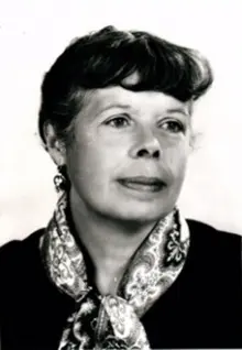Robinson Joan G.